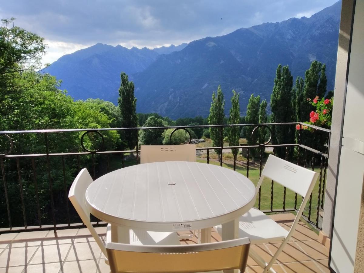 C18 - Alojamiento Mirador De Cerler - Villmor Bagian luar foto